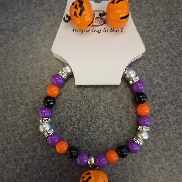 Halloween Pumpkin Bracelet & Earrings - Picture 3 of 3